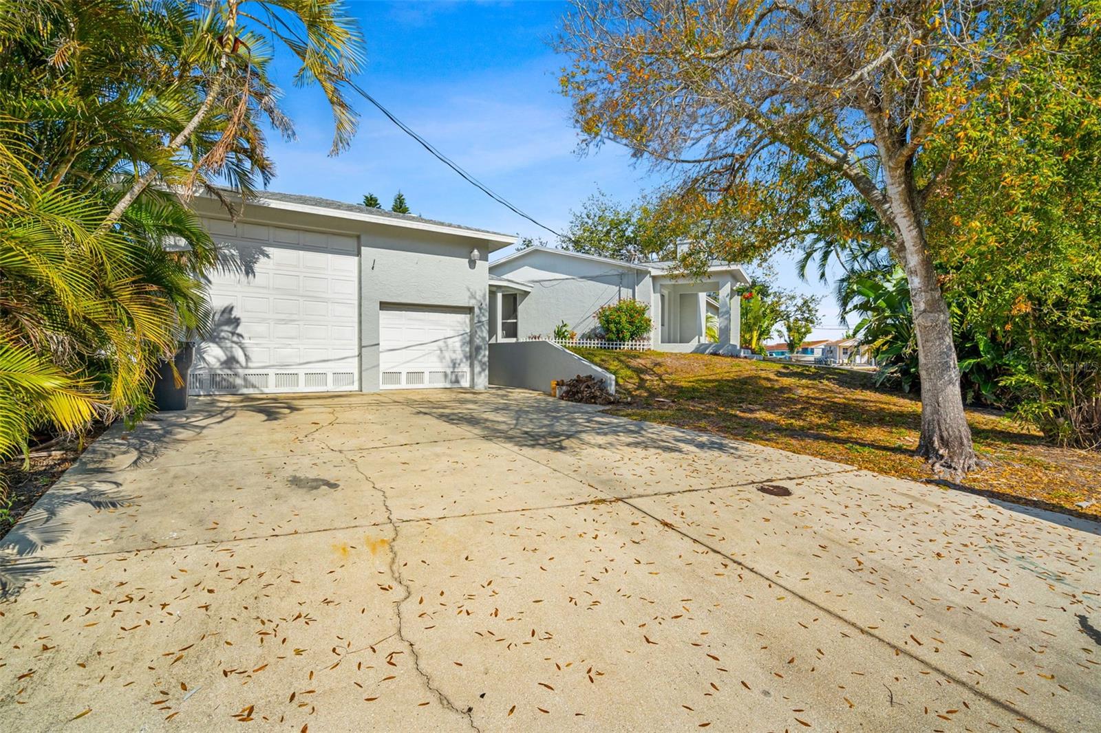 4819 PALMETTO POINT DRIVE