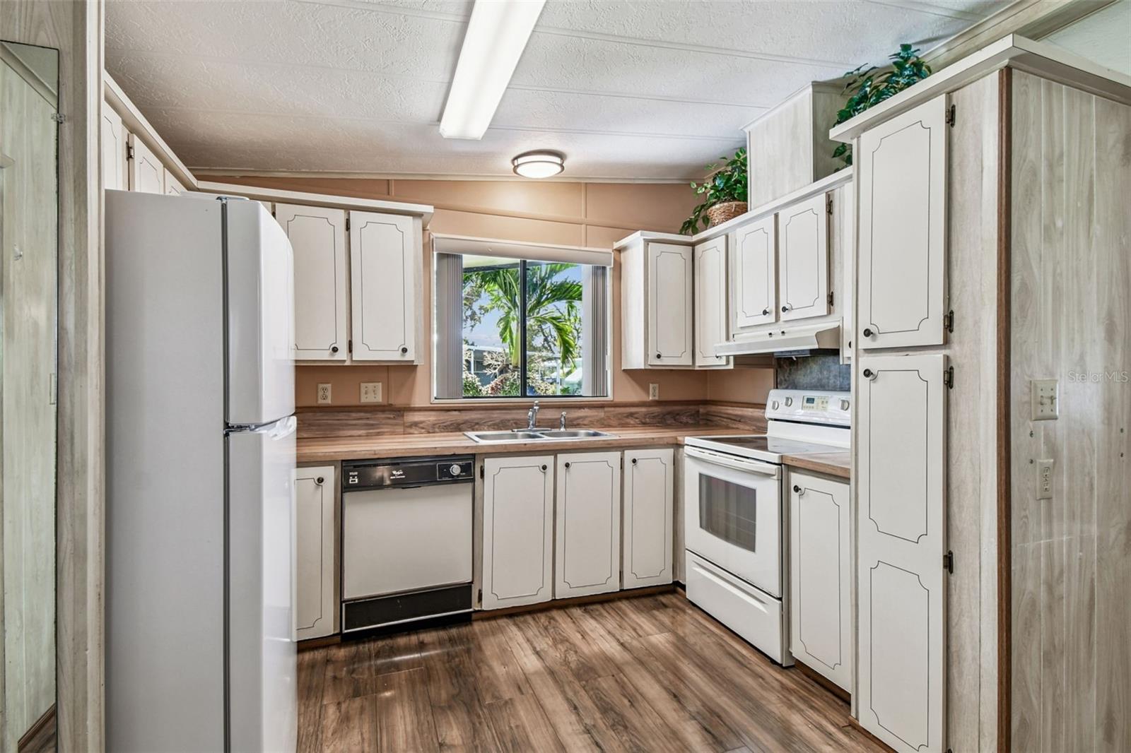 GLENWOOD ESTATES INC CONCO - Residential