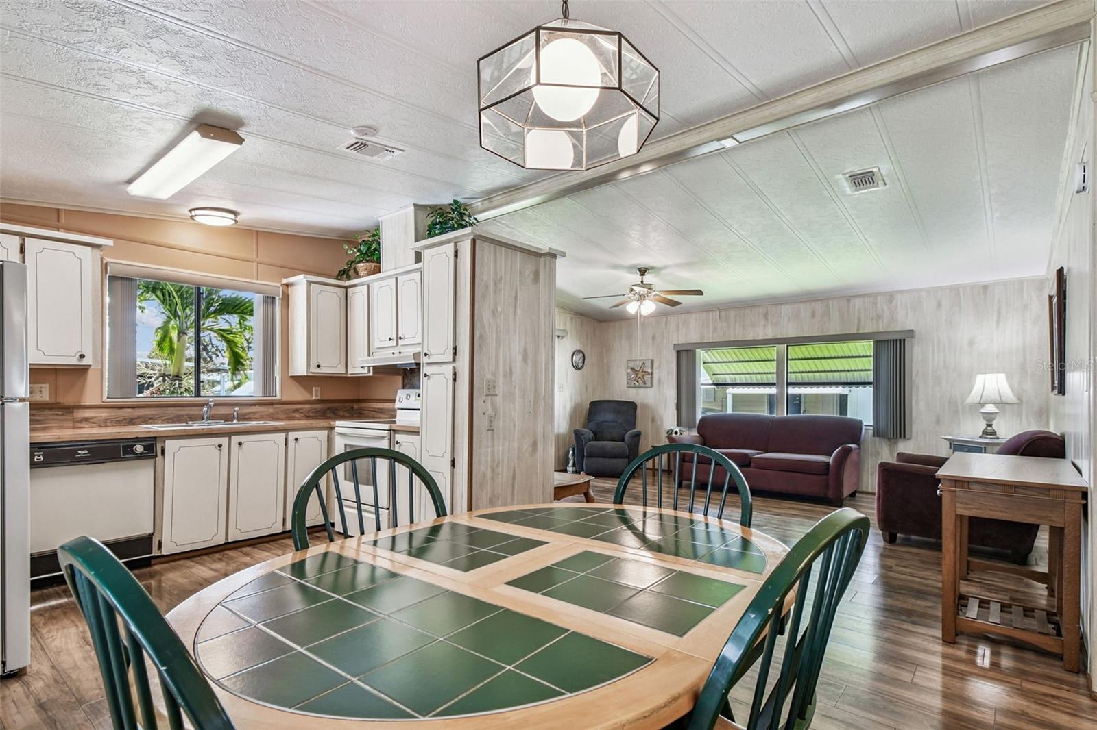 GLENWOOD ESTATES INC CONCO - Residential