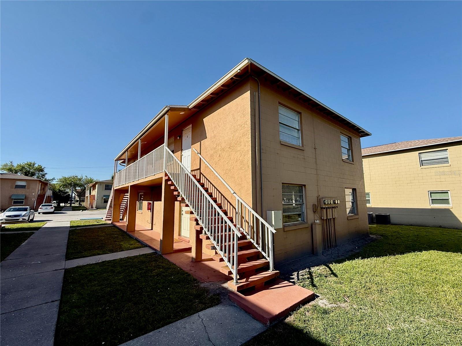 Photo 1 of 17 — 733 MICHIGAN COURT 4, ST CLOUD, FL 34769