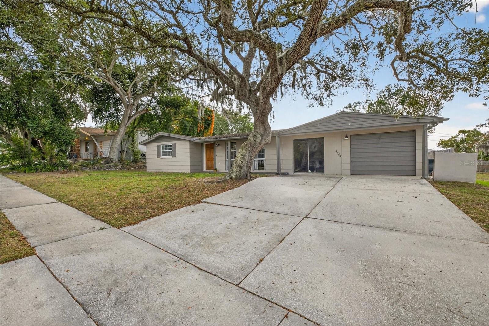 5404 FRONT DRIVE