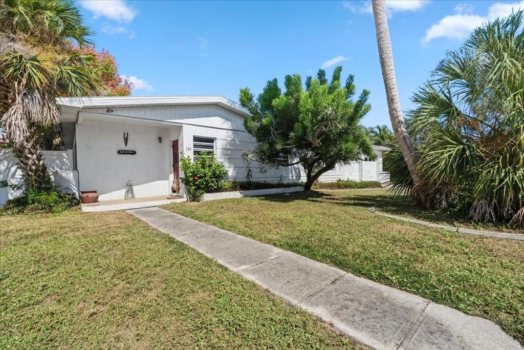 Photo of 124 Leland St SE, Port Charlotte, FL 33952 (MLS # C7515944)