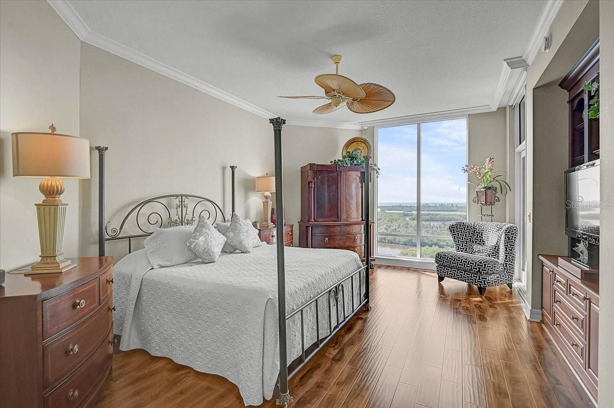 MERIDIAN AT THE OAKS PRESERVE - Residential