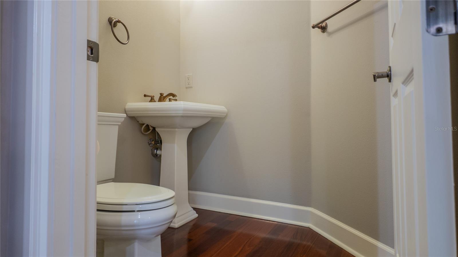 BELLECHASE LAURELS - Residential
