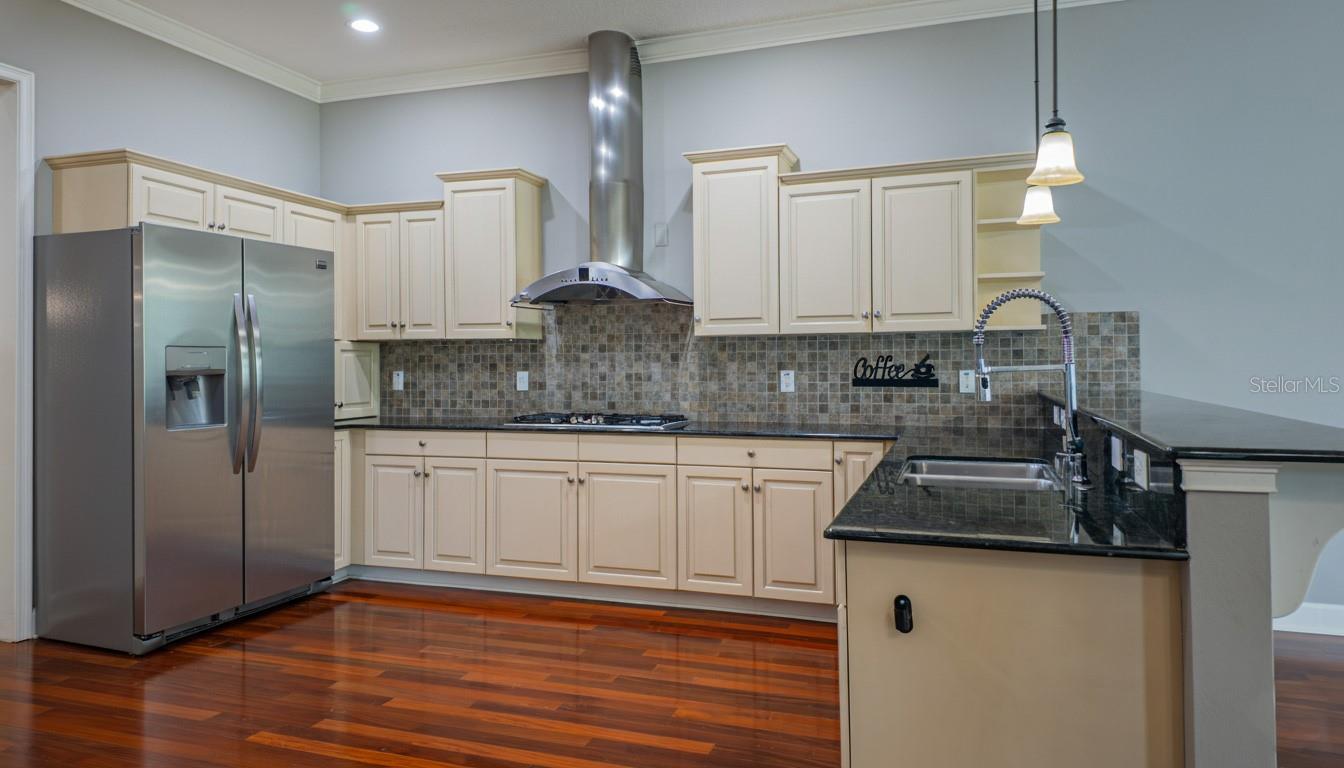 BELLECHASE LAURELS - Residential
