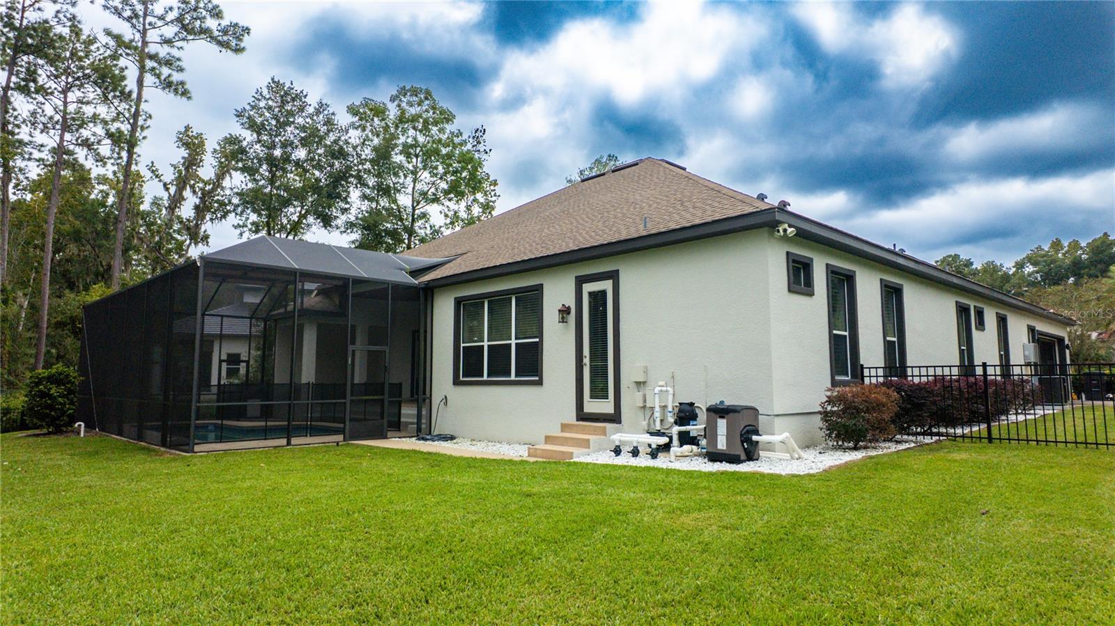 BELLECHASE LAURELS - Residential