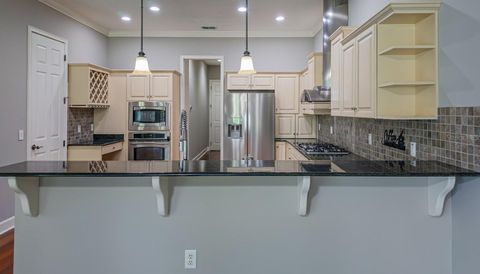 Tiny photo for 617 SE 47th Loop, Ocala, FL 34480 (MLS # OM708037)