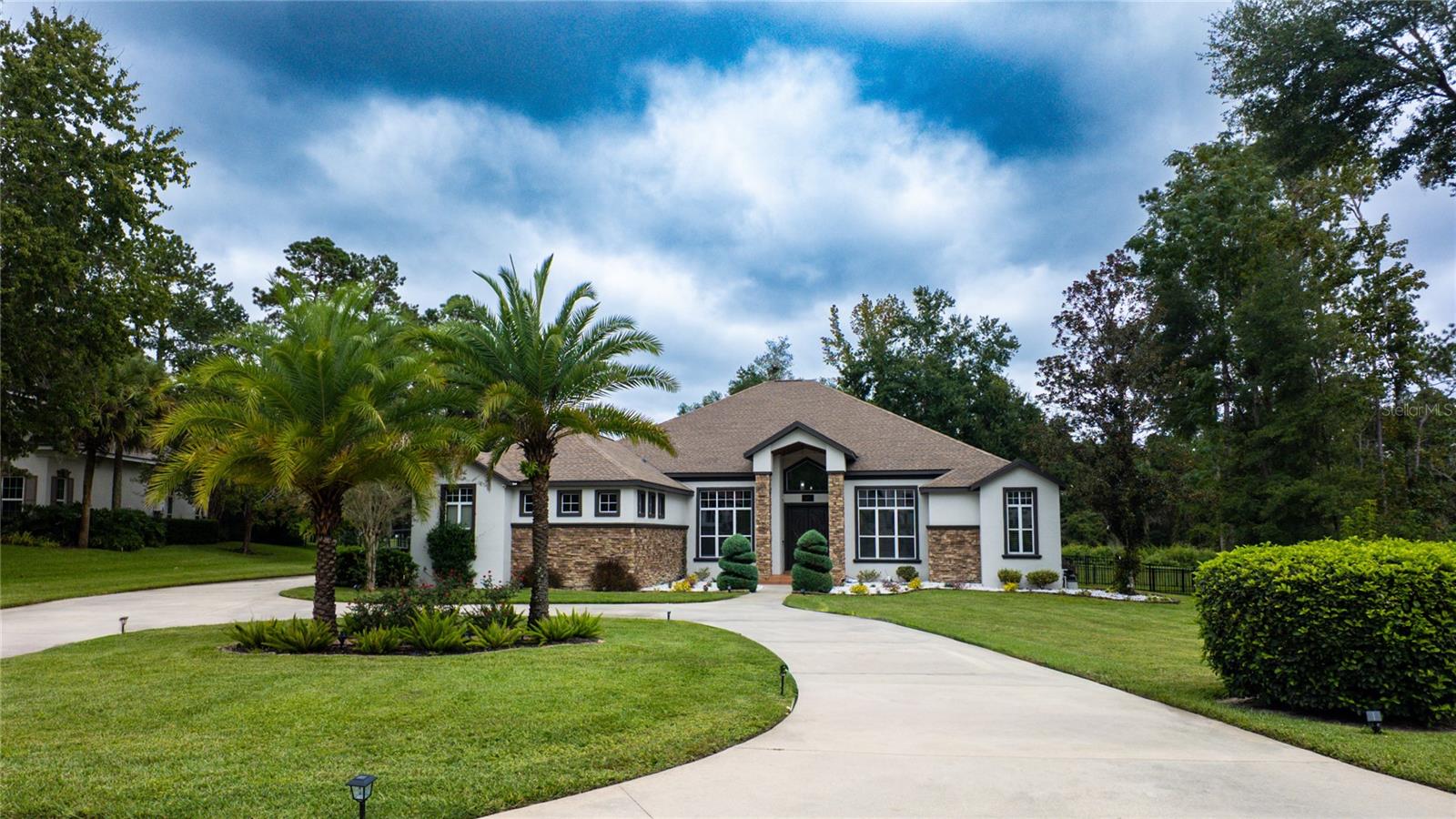 BELLECHASE LAURELS - Residential