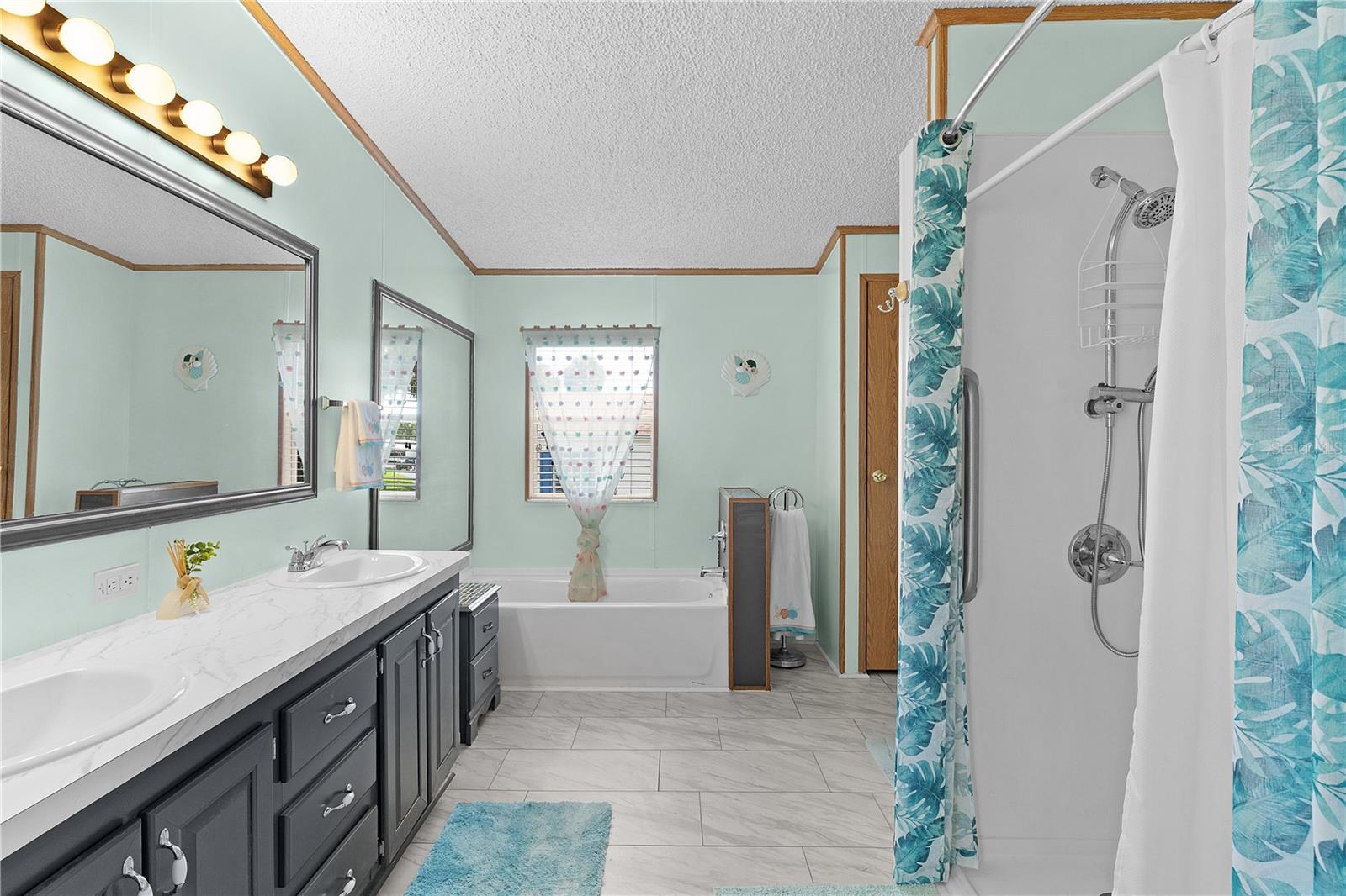 HARBOR OAKS HOMEOWNERS COOPERATIVE SUB - Residential