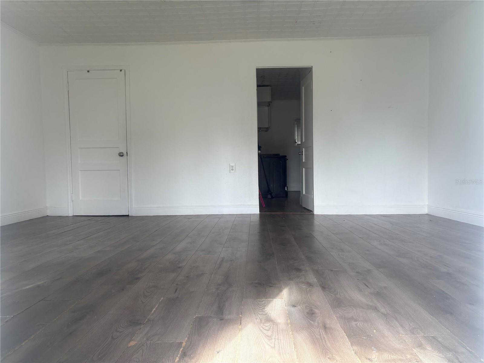 BERKSHIRES IN DEANBURG 04-17-30 - Residential Lease