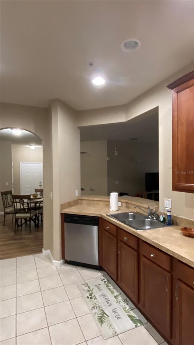 FLORA RIDGE CONDO PH 7 BLDG 12 - Residential