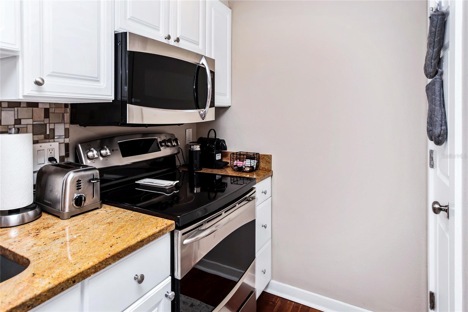 LIDO BEACH CLUB - Residential Lease