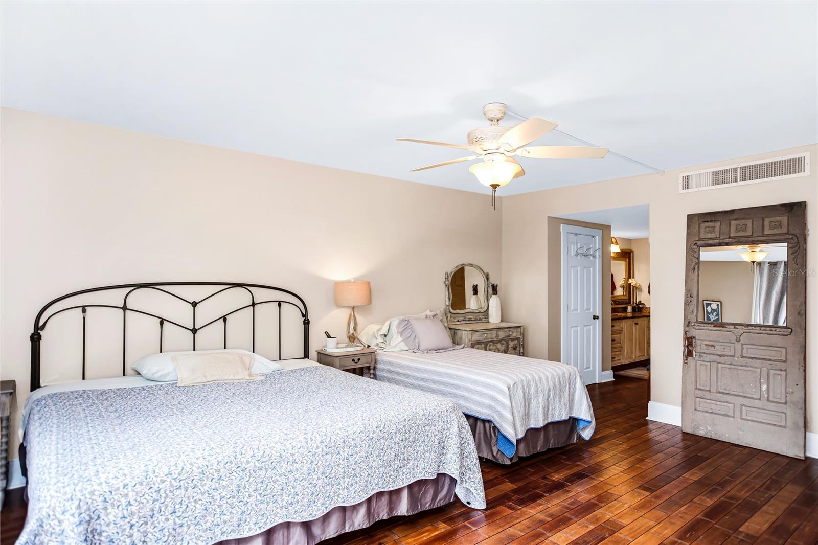 LIDO BEACH CLUB - Residential Lease