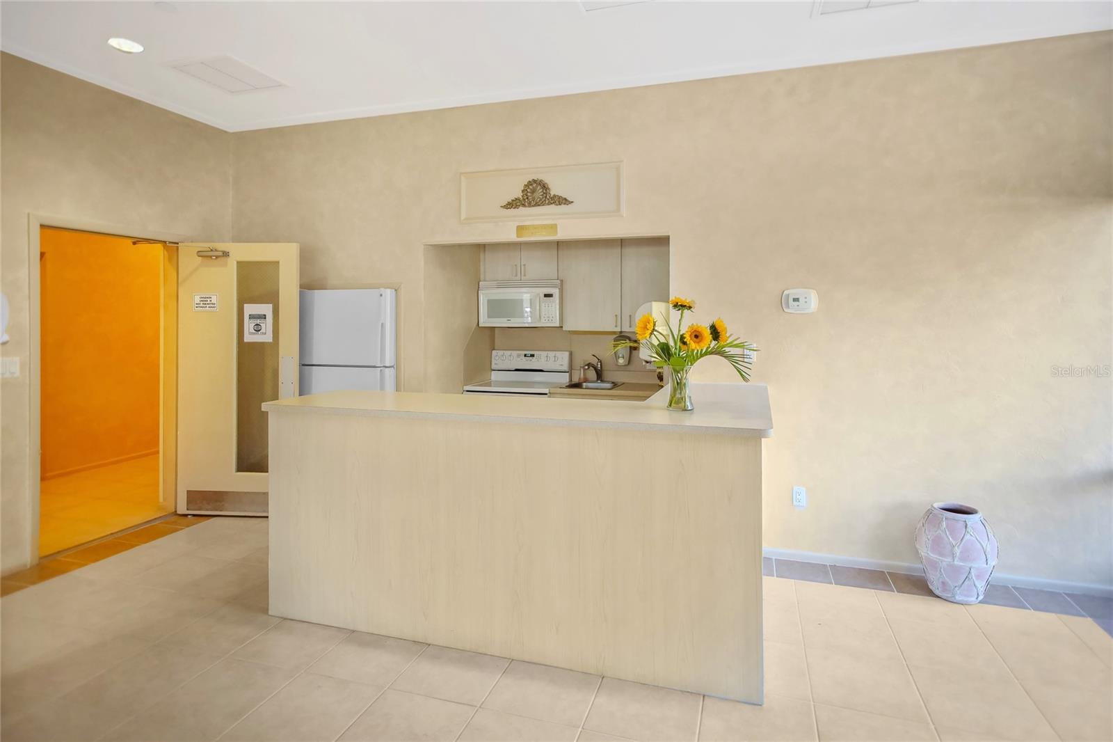 LIDO BEACH CLUB - Residential Lease