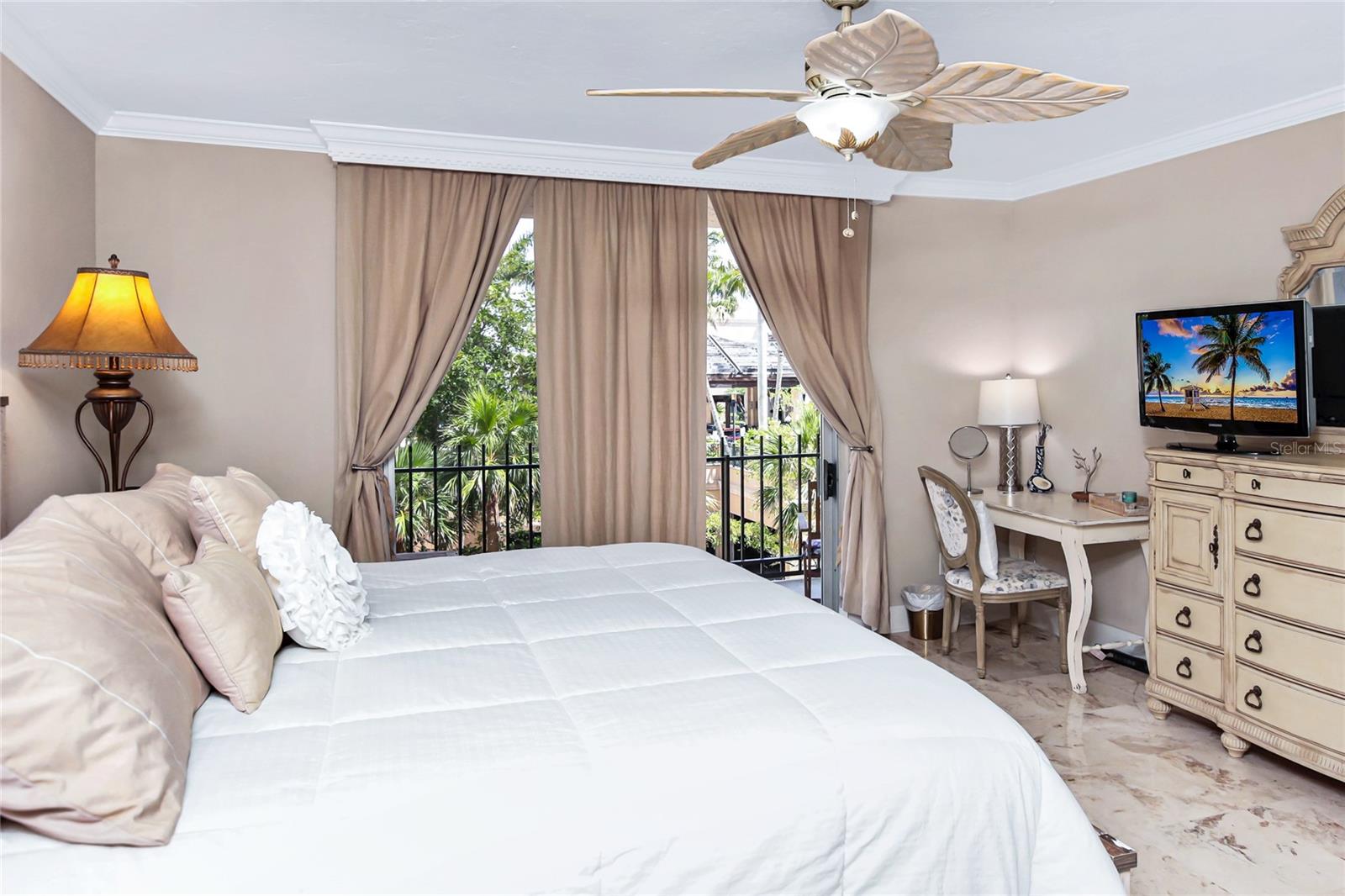 LIDO BEACH CLUB - Residential Lease