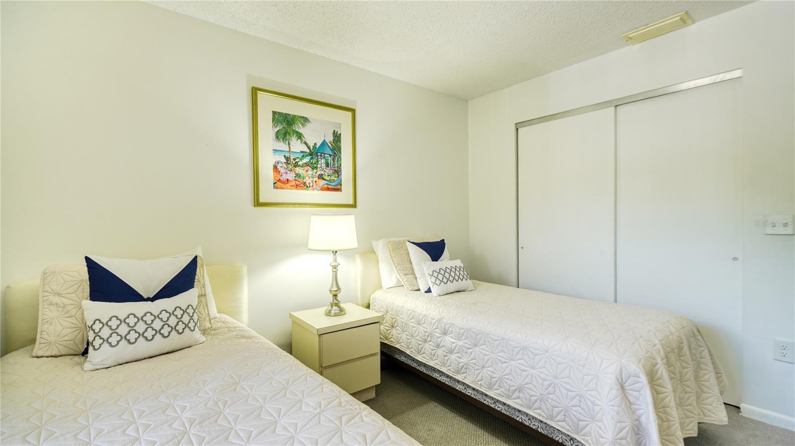 SHOREWALK BATH & TENNIS CLUB 14 - Residential Lease