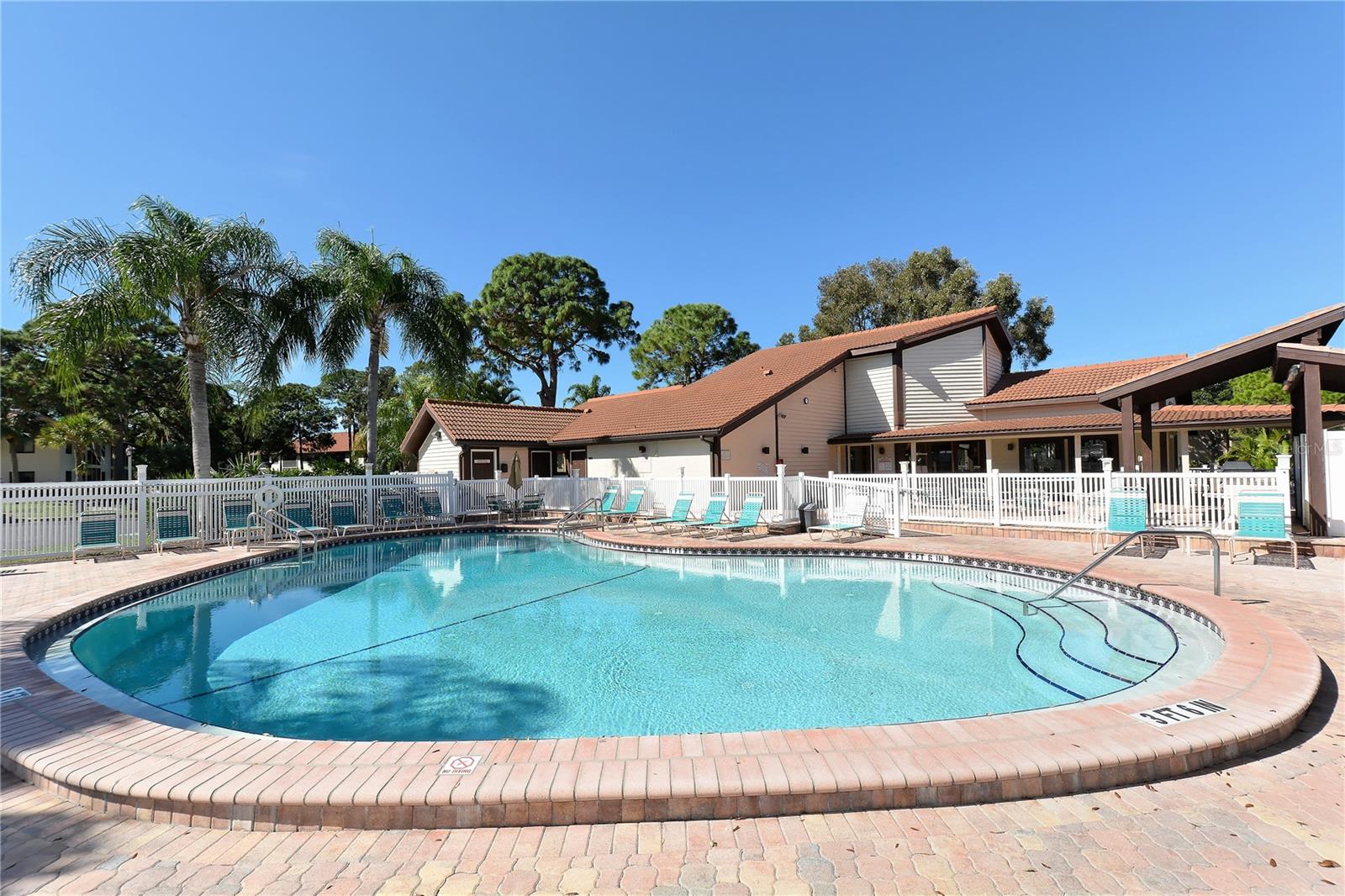 SHOREWALK BATH & TENNIS CLUB 14 - Residential Lease