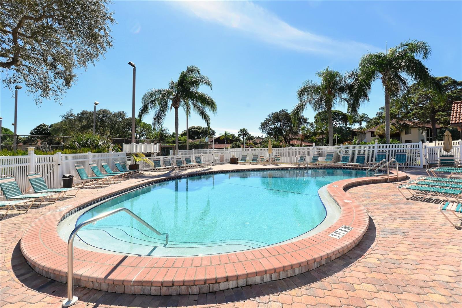 SHOREWALK BATH & TENNIS CLUB 14 - Residential Lease