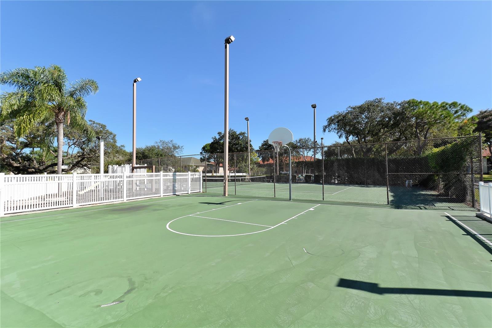 SHOREWALK BATH & TENNIS CLUB 14 - Residential Lease