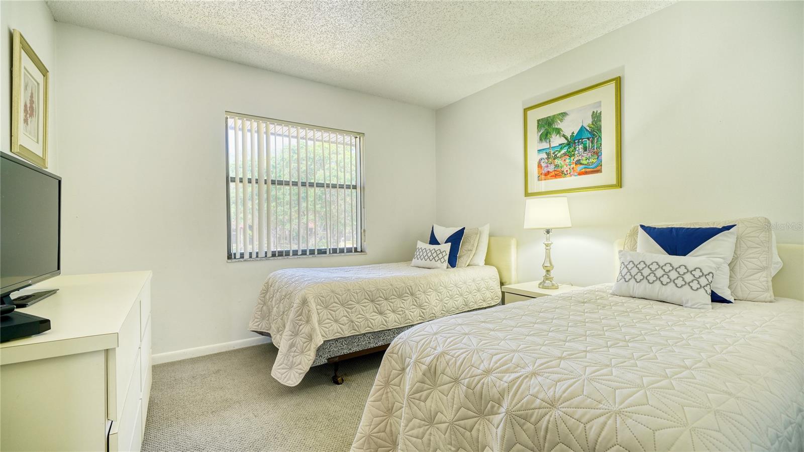 SHOREWALK BATH & TENNIS CLUB 14 - Residential Lease