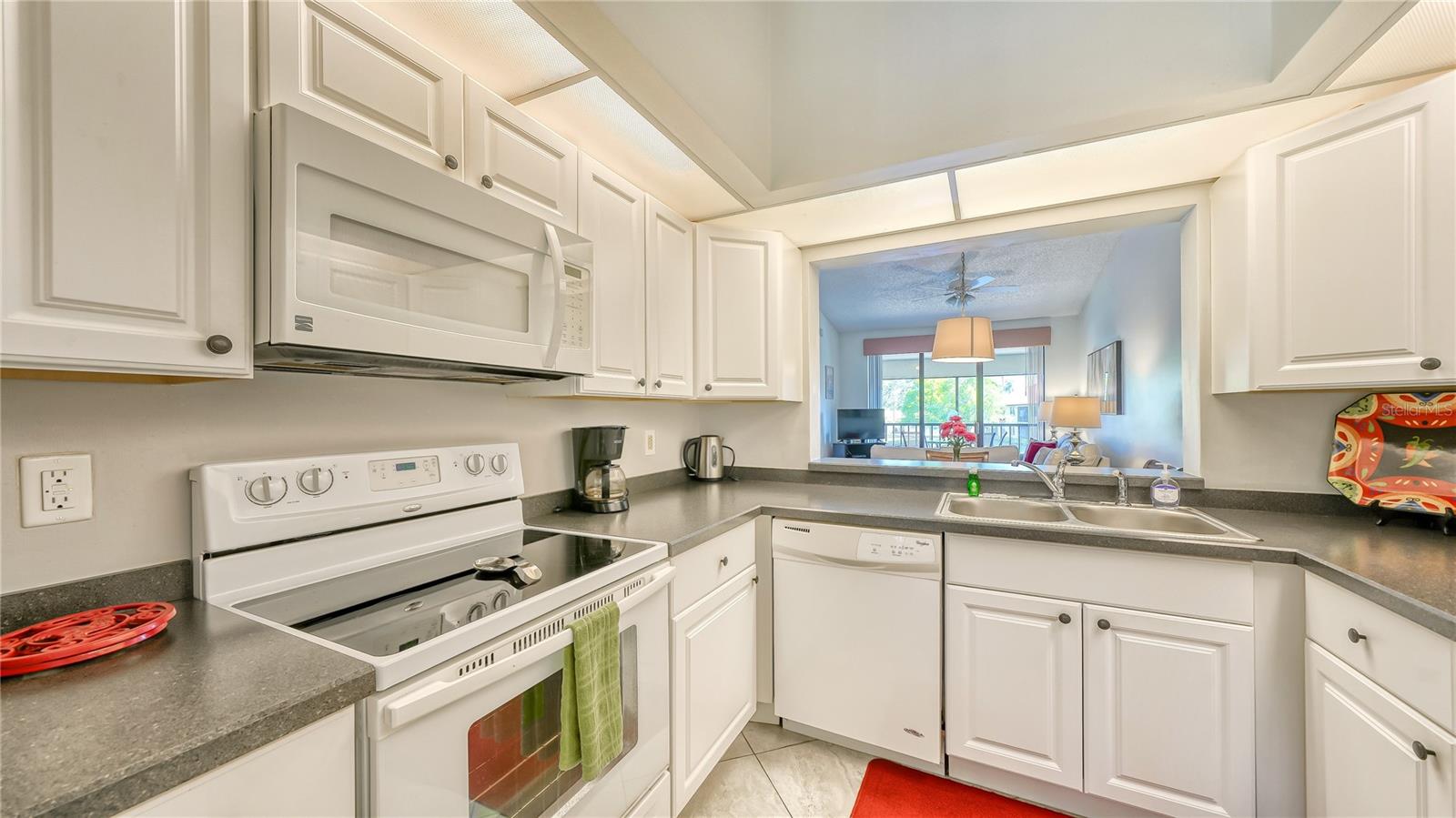 SHOREWALK BATH & TENNIS CLUB 14 - Residential Lease