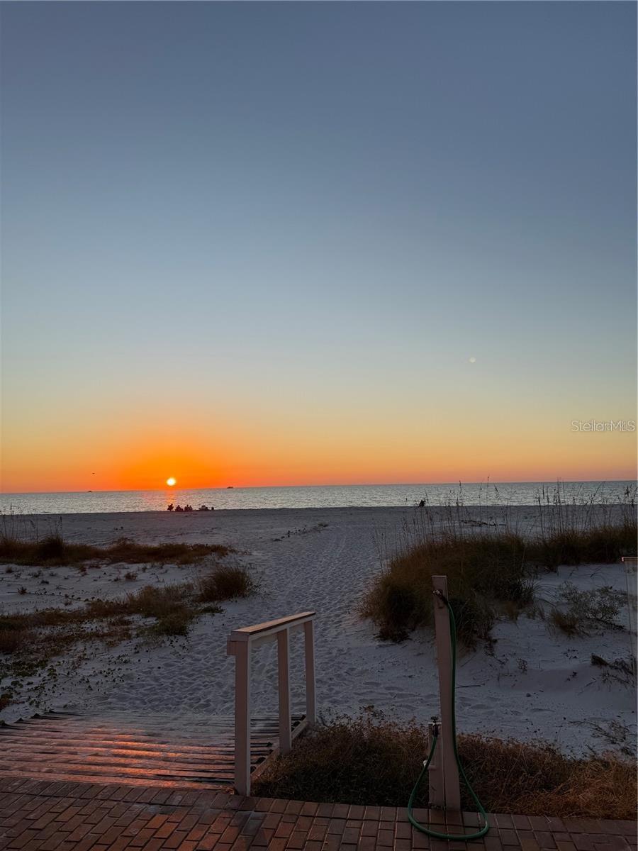 REGATTA BEACH CLUB CONDO - Residential Lease