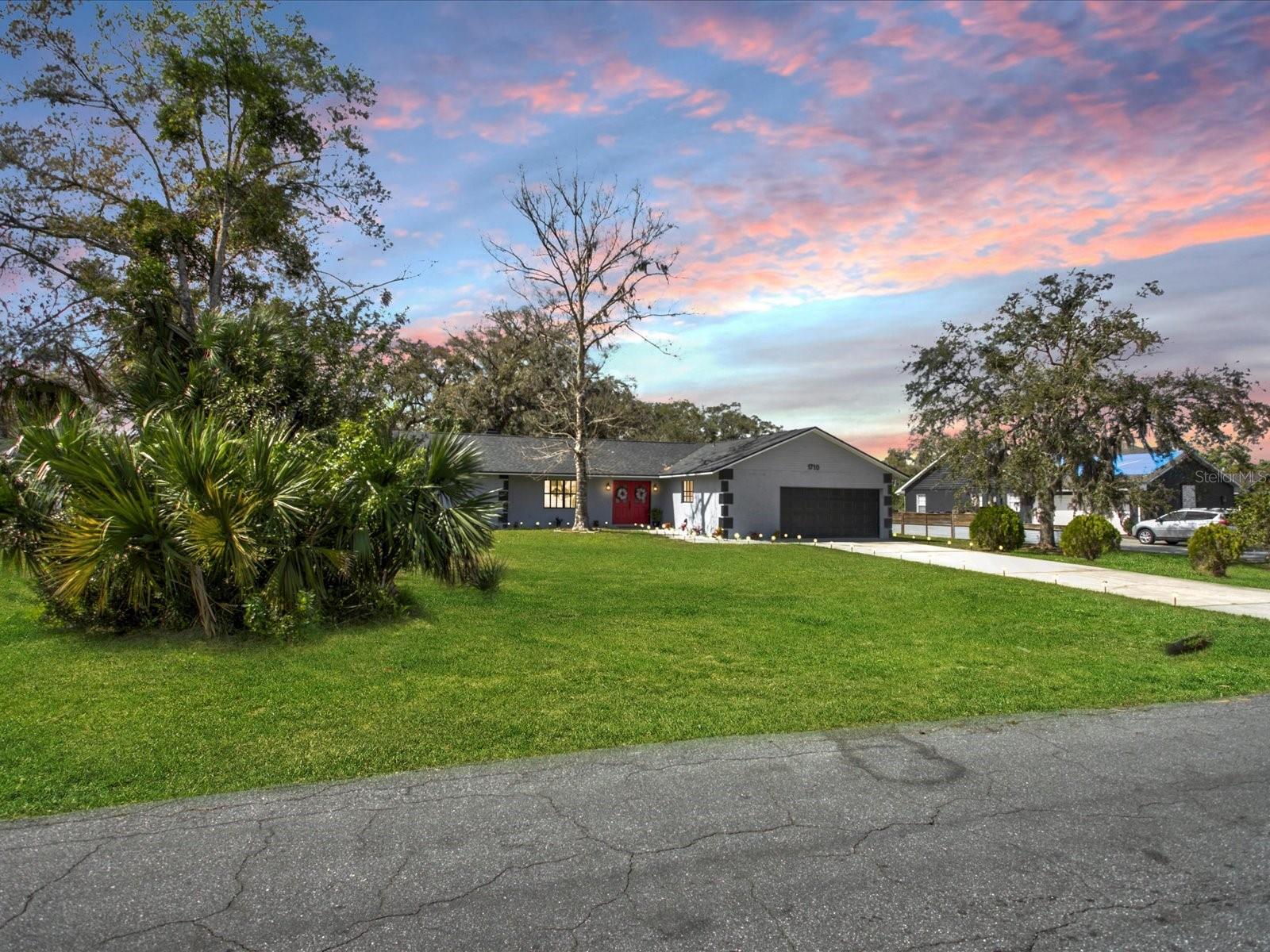 1710 BIG OAK LANE