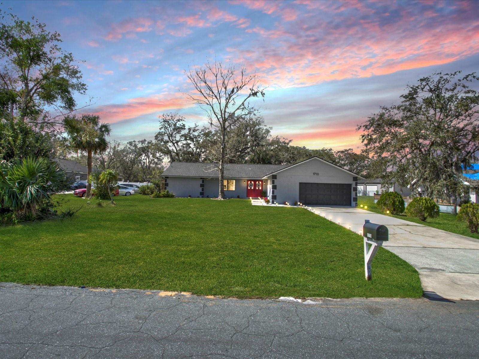 1710 BIG OAK LANE