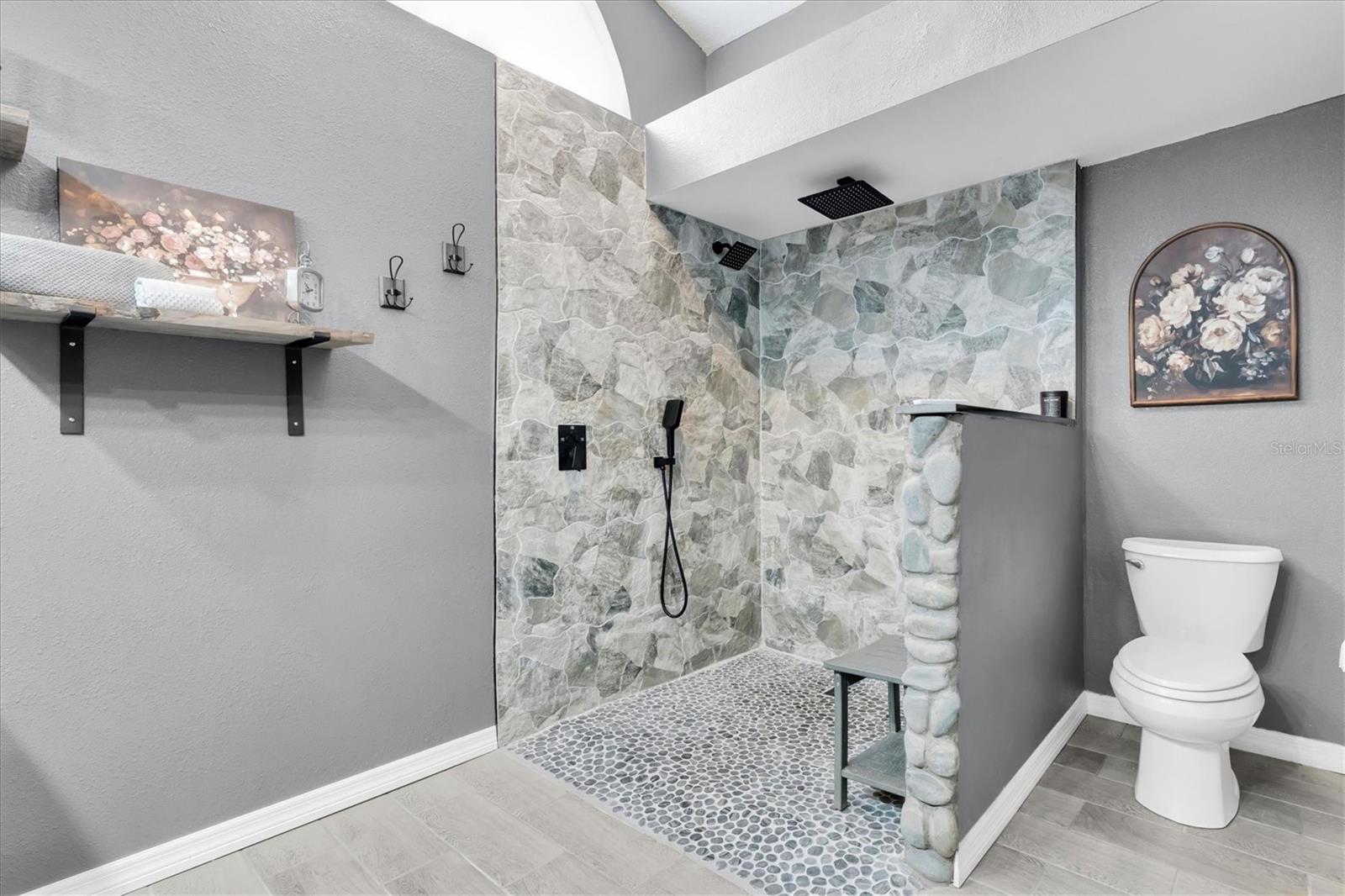 SOUTHERN OAKS - Residential