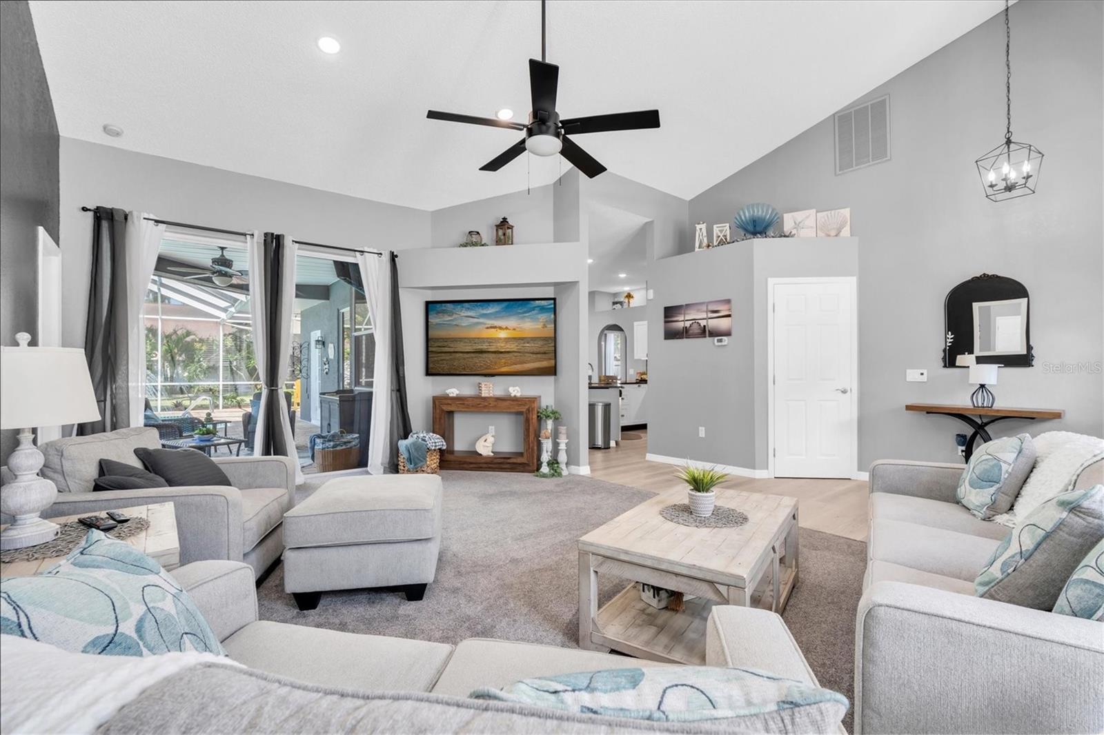 SOUTHERN OAKS - Residential