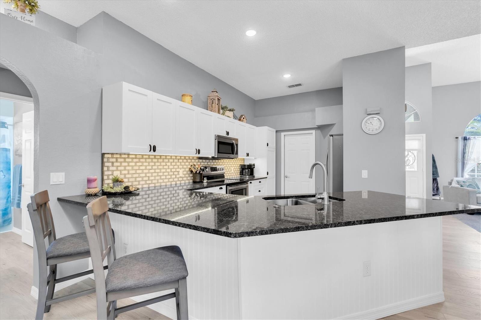 SOUTHERN OAKS - Residential
