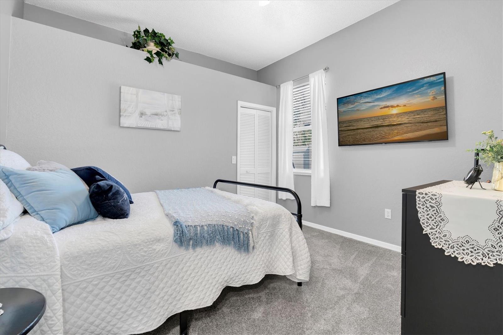 SOUTHERN OAKS - Residential