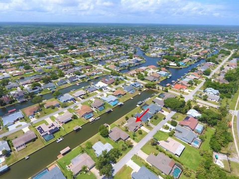 A home in PALM COAST