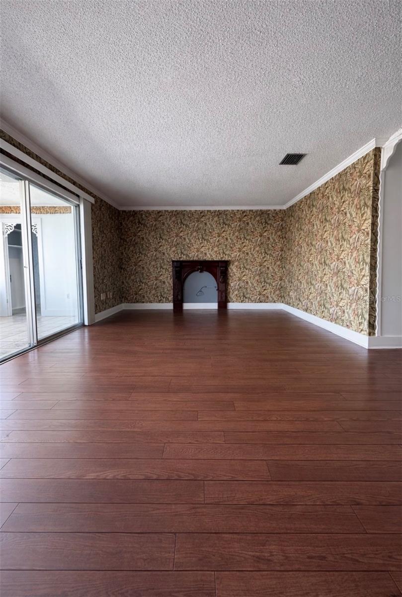 TOWN SHORES OF GULFPORT - Residential