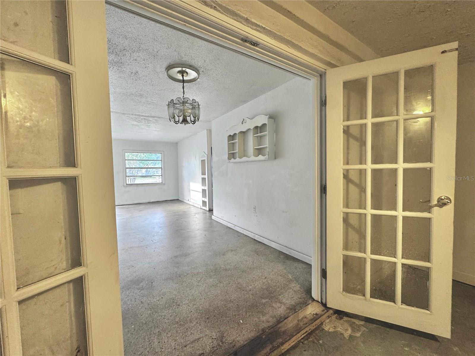 SUN COAST ESTATES - Residential