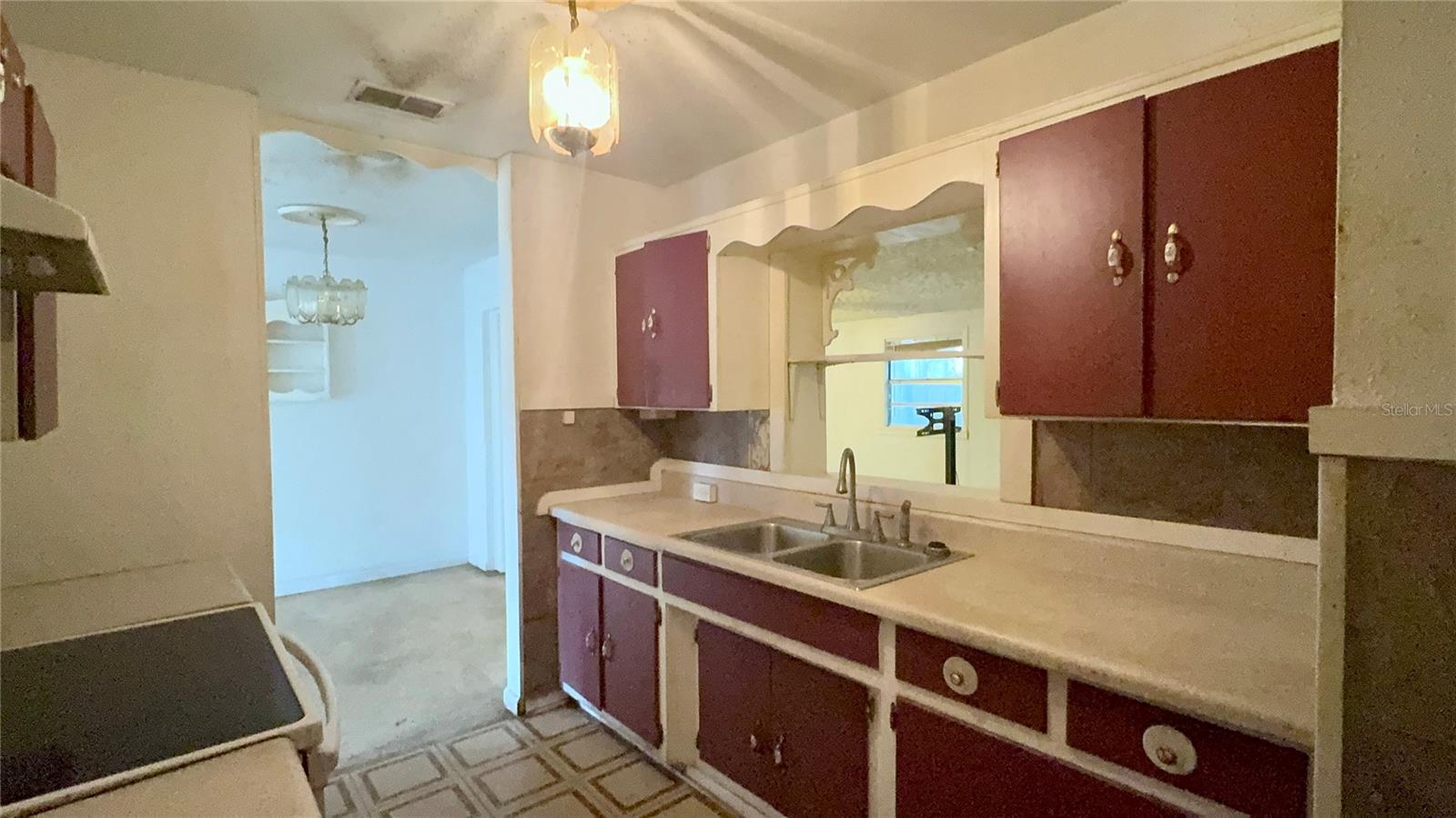 SUN COAST ESTATES - Residential
