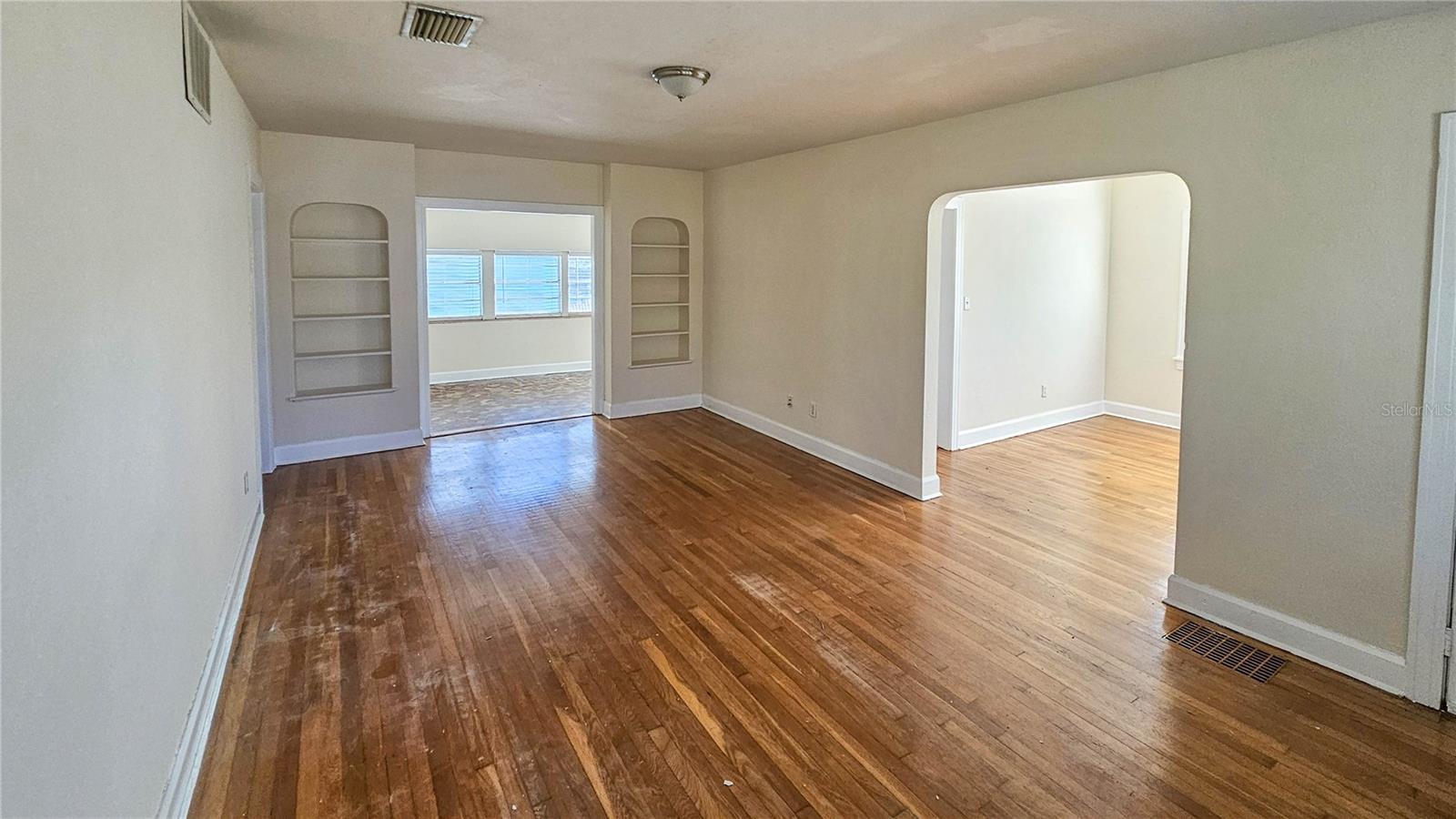 JACKSON SQUARE - Residential