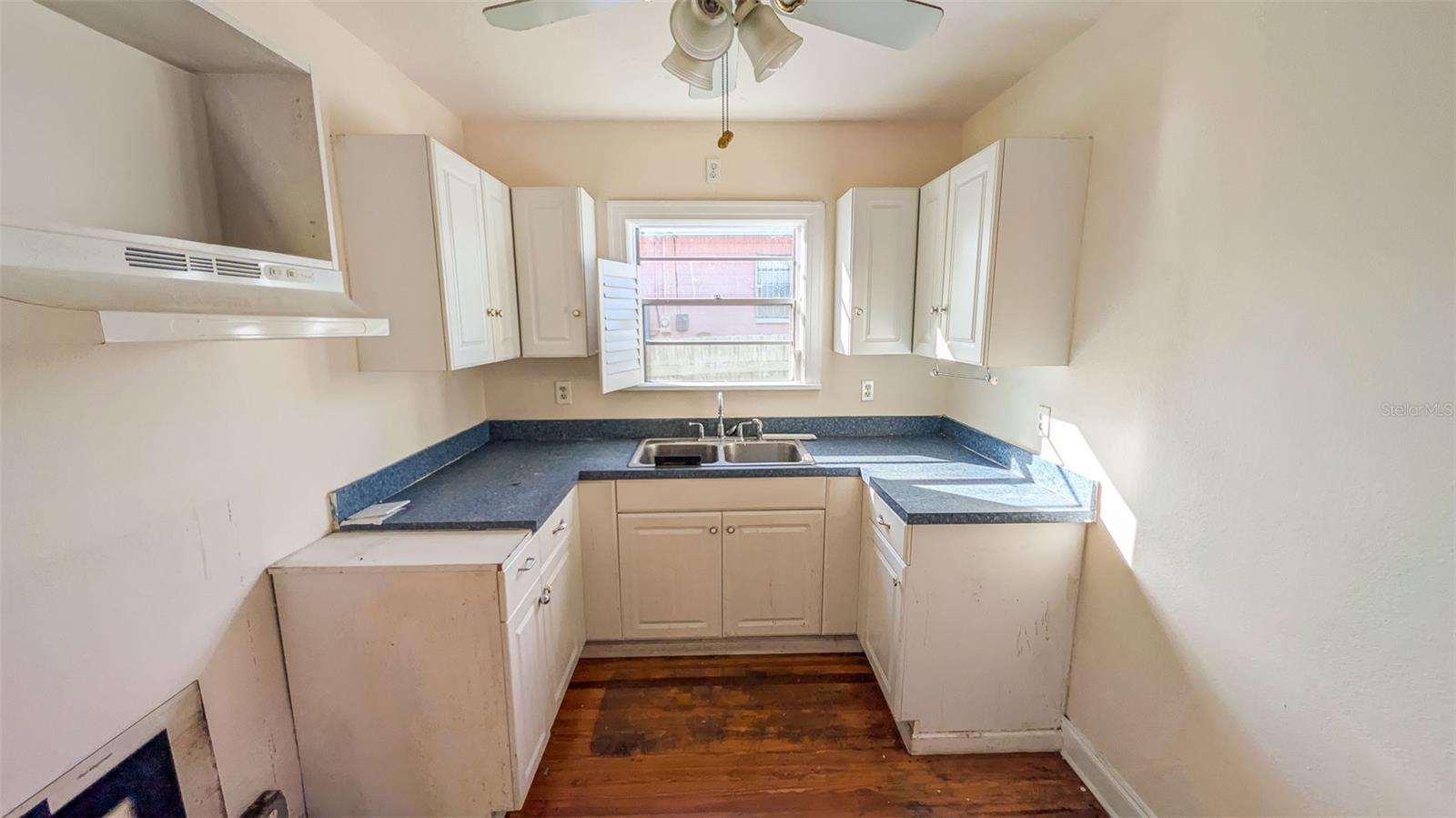 JACKSON SQUARE - Residential