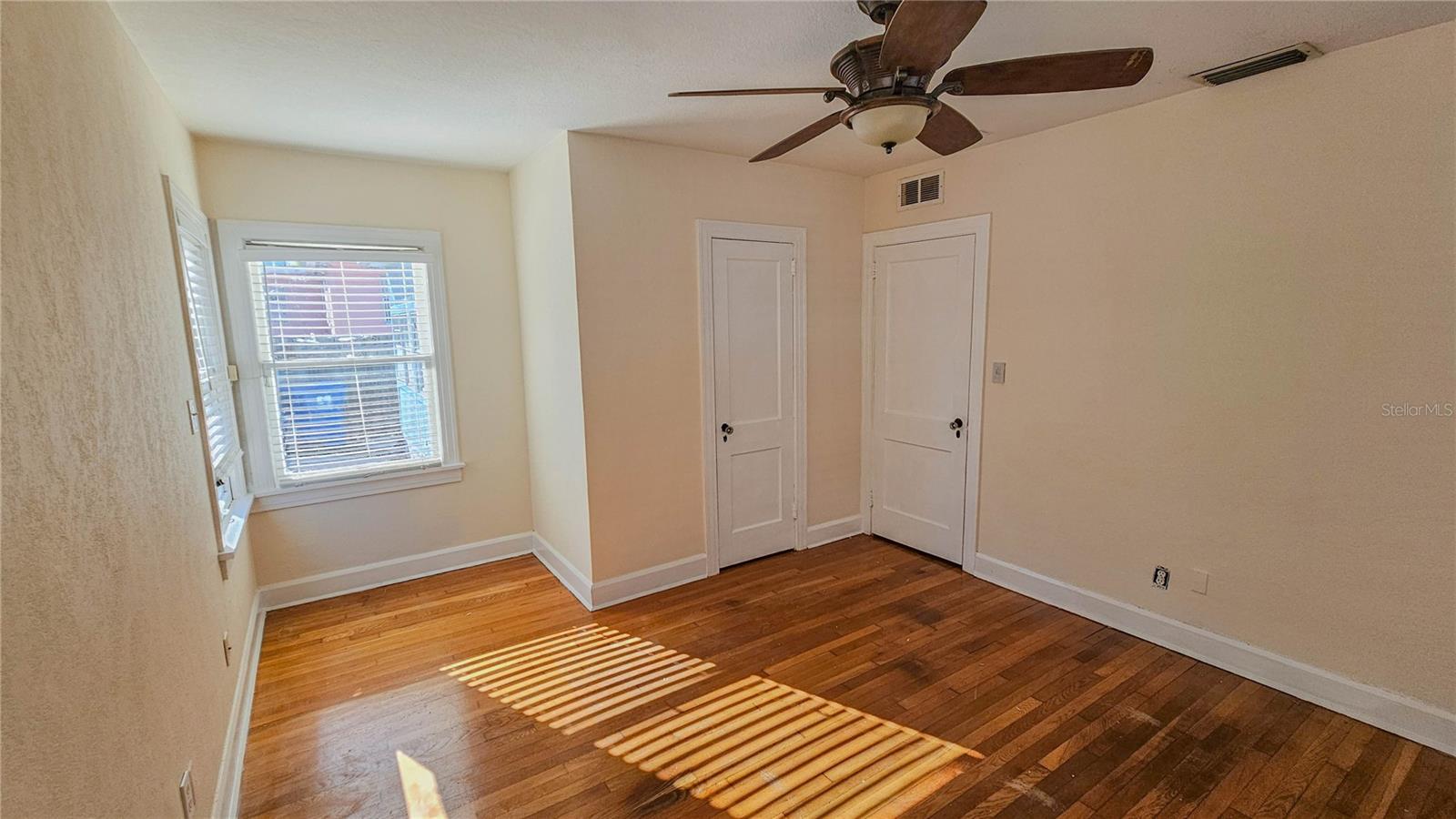 JACKSON SQUARE - Residential