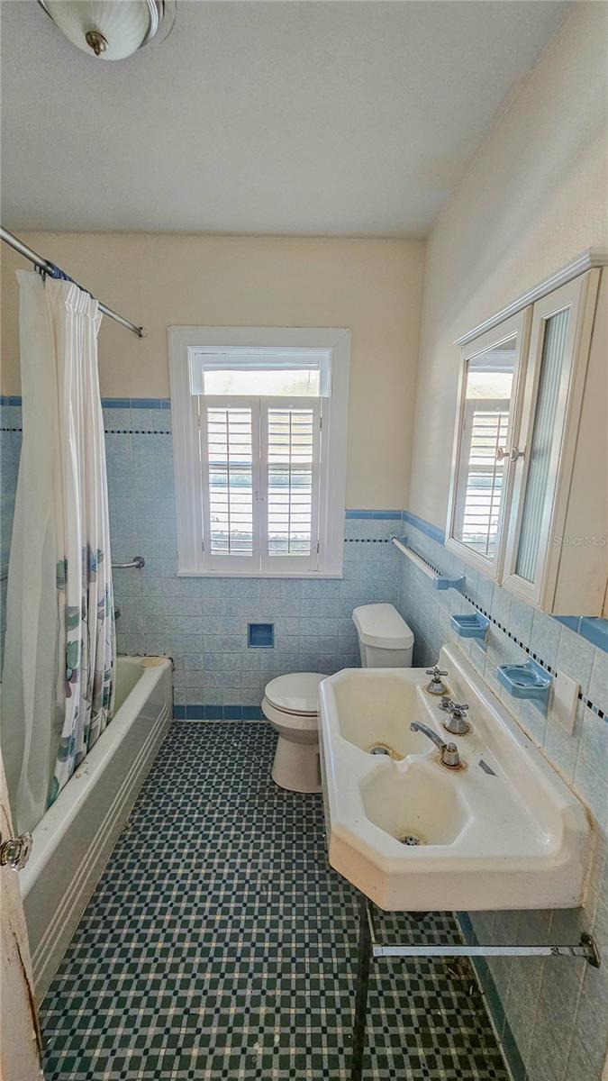 JACKSON SQUARE - Residential