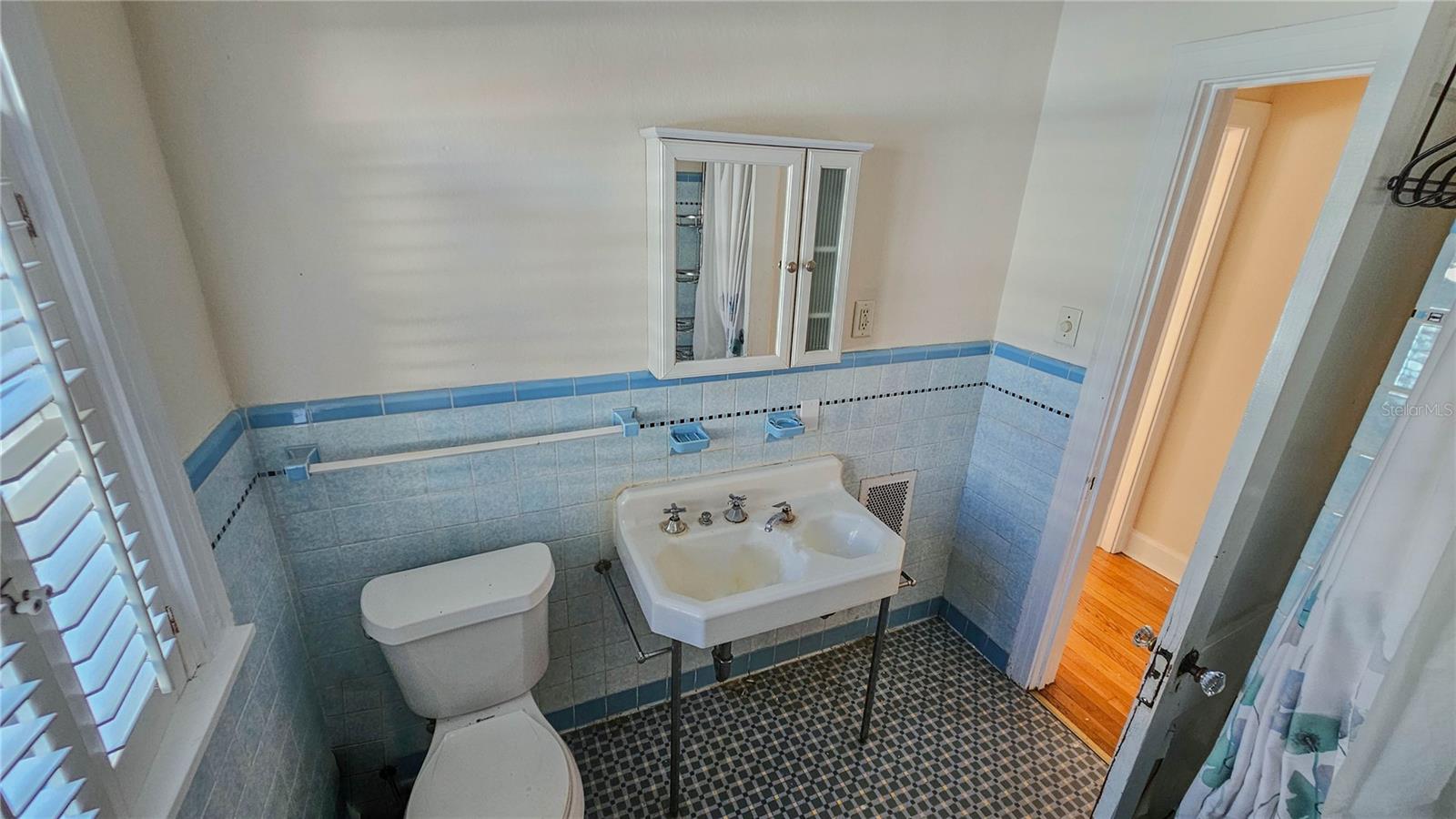 JACKSON SQUARE - Residential