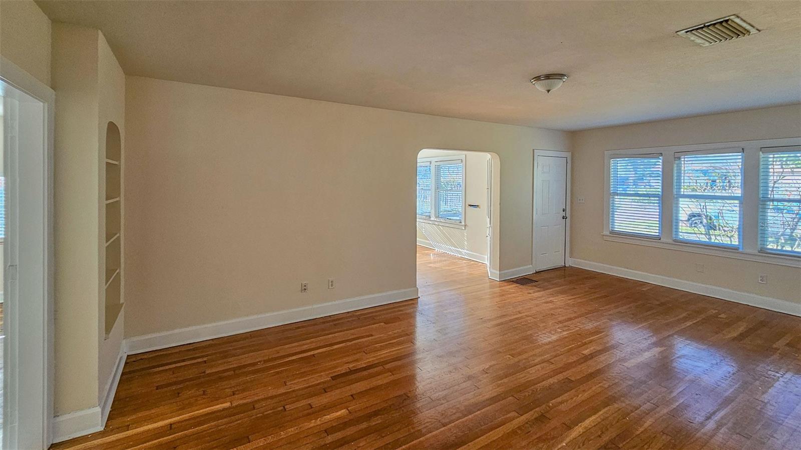 JACKSON SQUARE - Residential