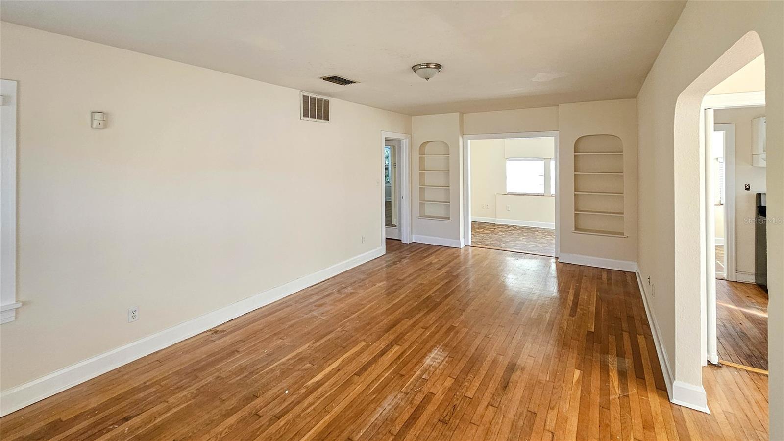 JACKSON SQUARE - Residential