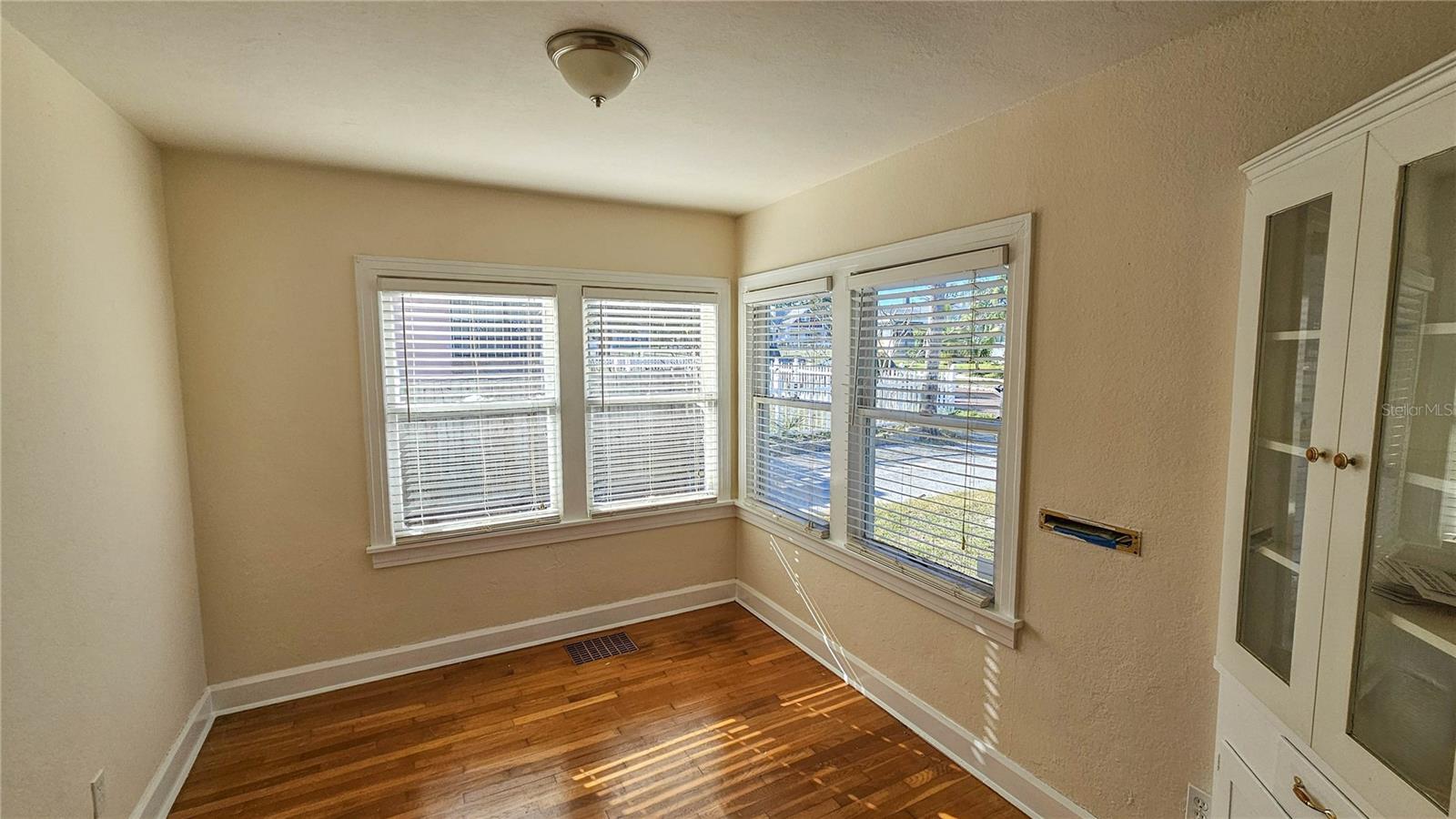 JACKSON SQUARE - Residential