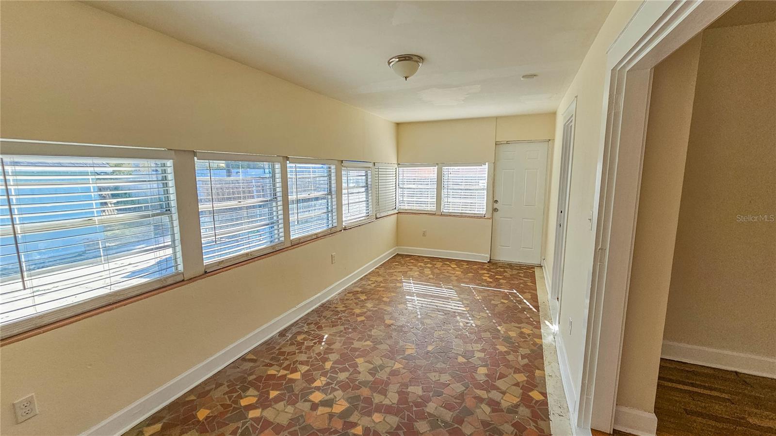 JACKSON SQUARE - Residential