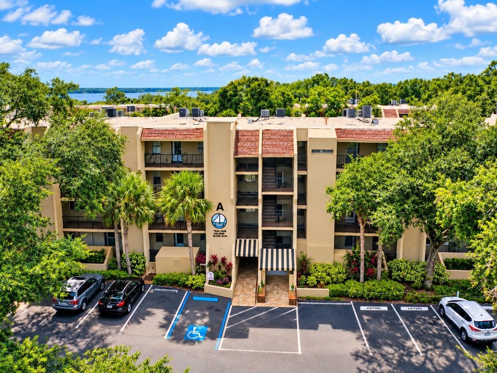 Photo of 90 S Highland Avenue #202, Tarpon Springs, FL 34689 (MLS # TB8532552)