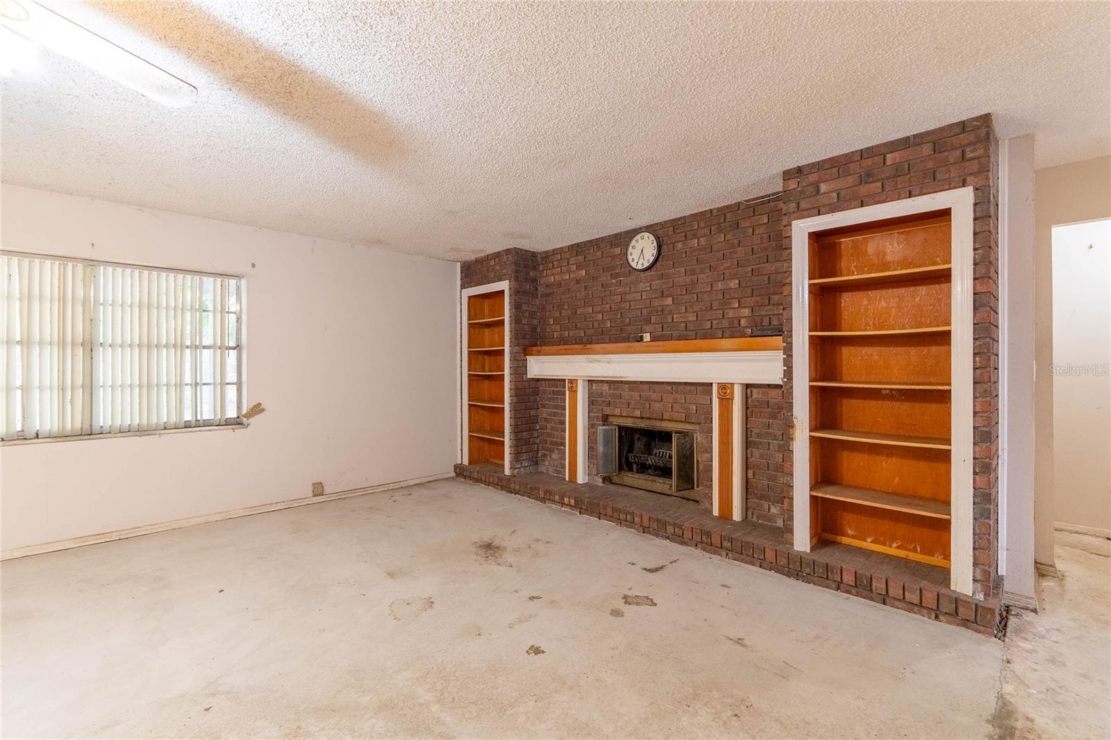 GOLDEN HILLS DELAND UNREC 137 - Residential