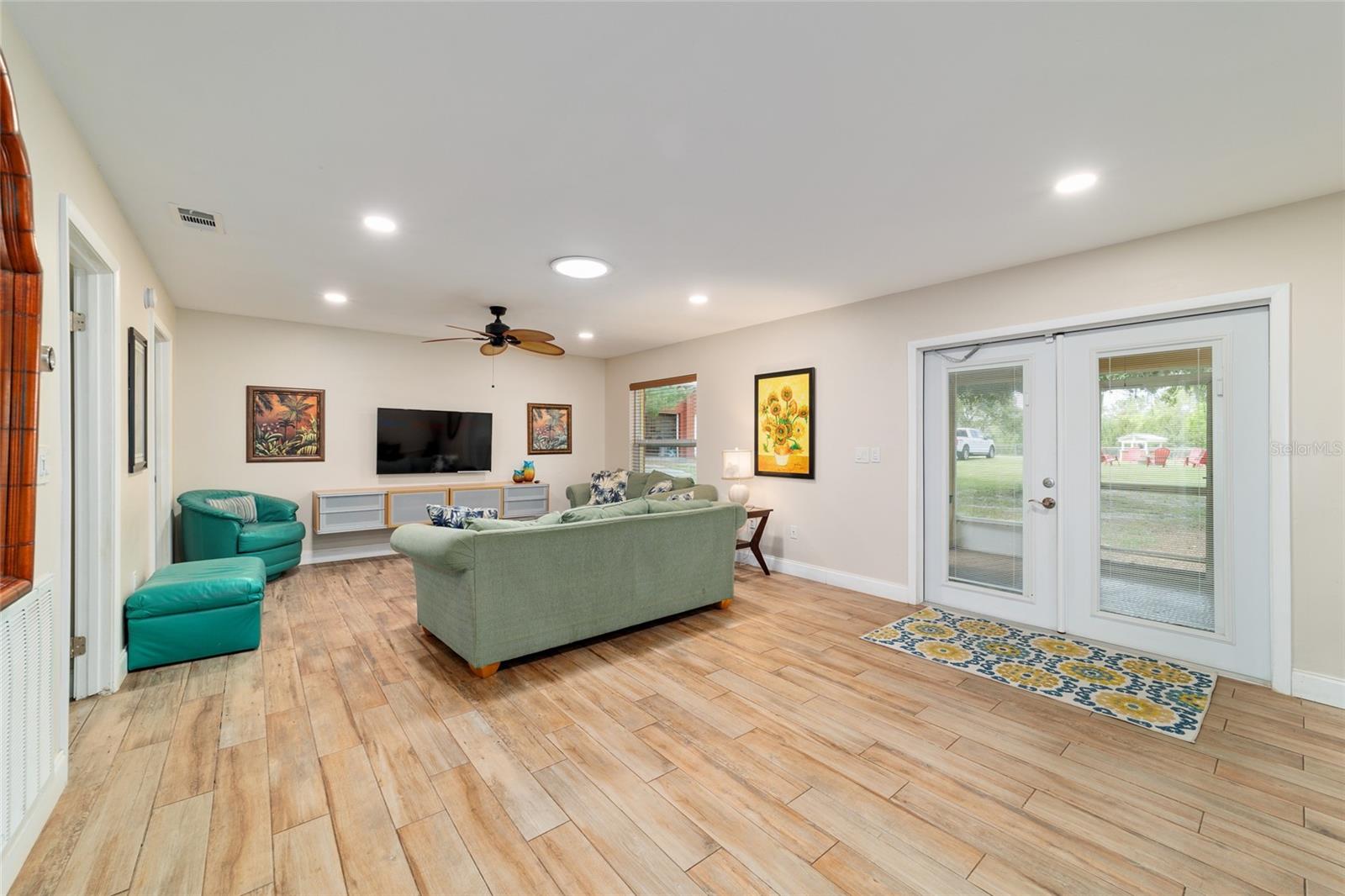 AG NON-SUB - Residential