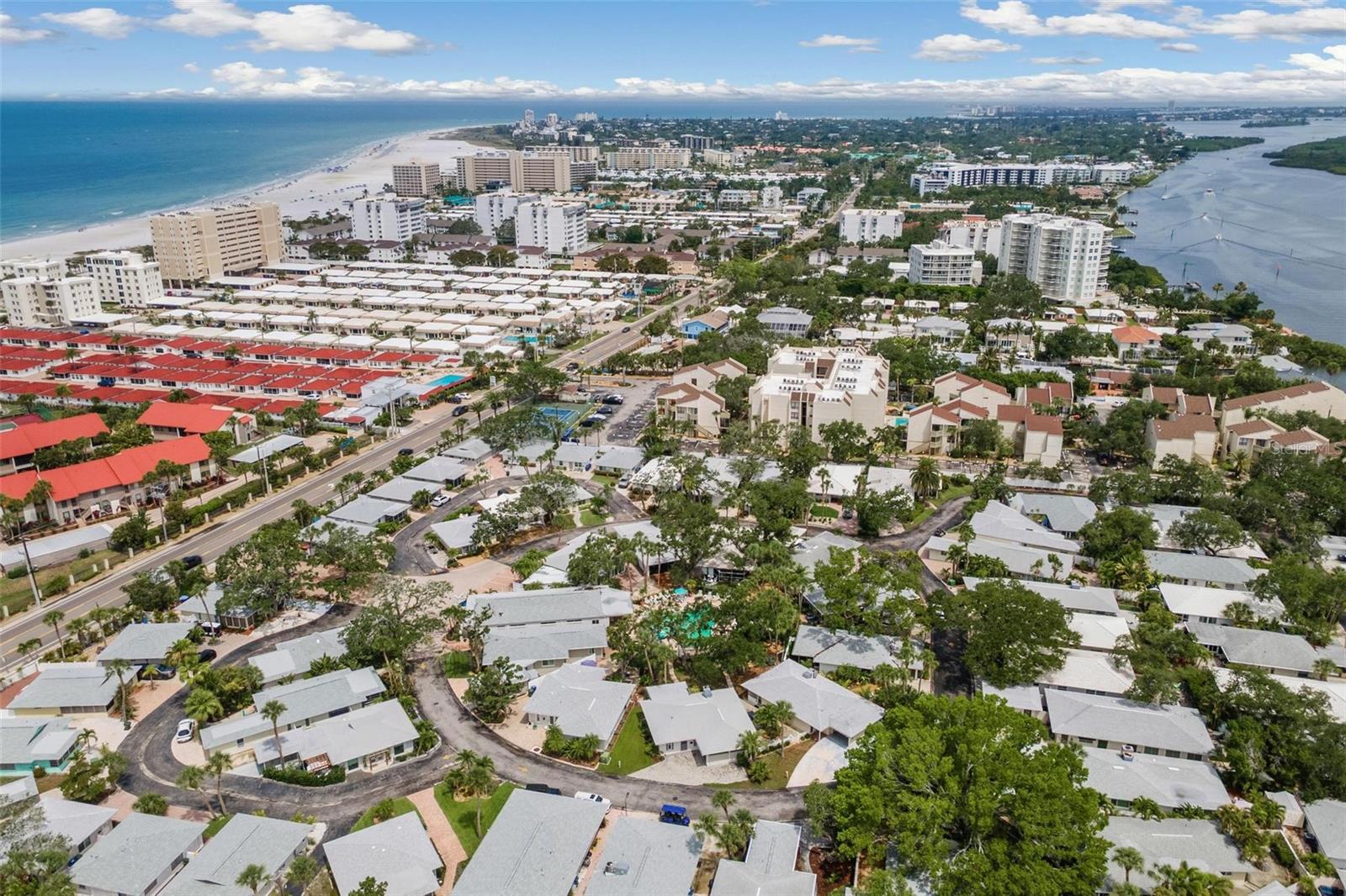 POLYNESIAN GARDENS - Residential