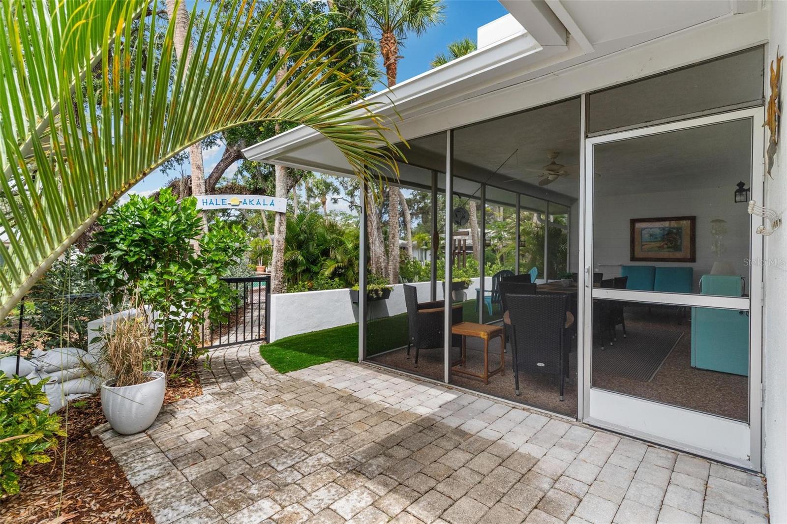 POLYNESIAN GARDENS - Residential